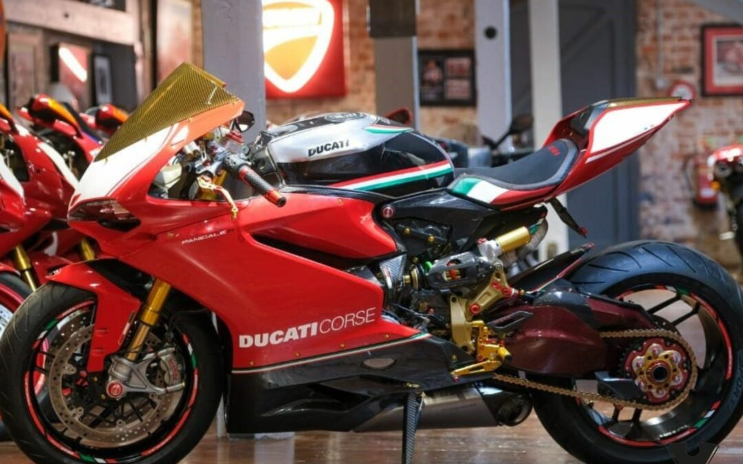 Ducati Gorse hydro dipped in red and gold carbon fibre