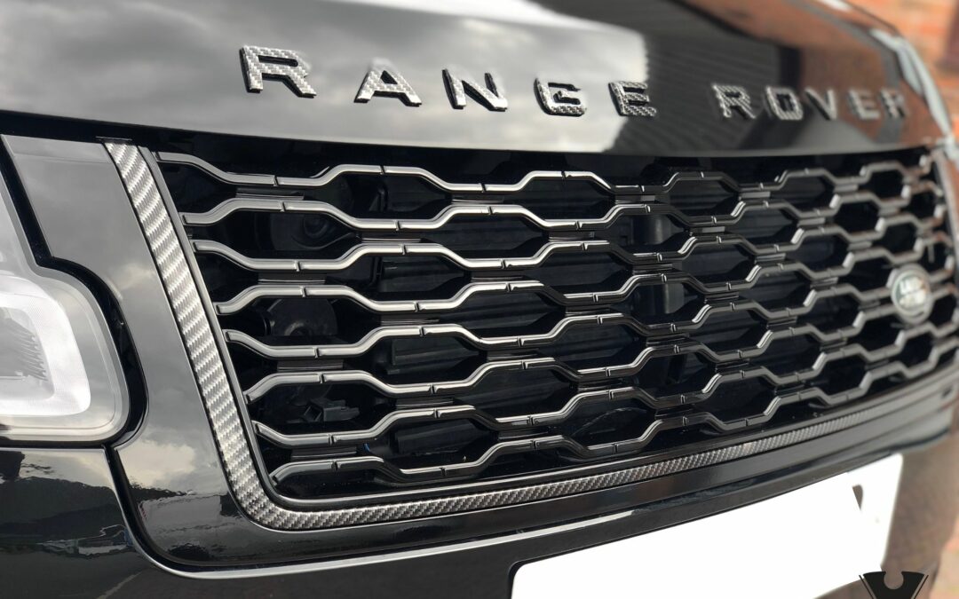 Range Rover with hydro dipped carbon exterior & gloss black alloys