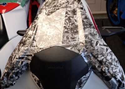 Kawasaki Z900 Hugger Hydro Dipped in Lined Carbon and Seat Cowl in Lest We Forget, seat cowl top panel detail